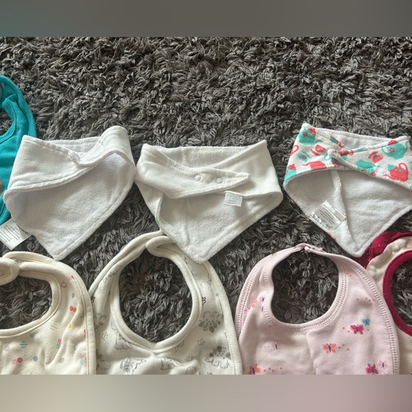 Baby cloth bibs / teething bibs - Picture 2 of 3